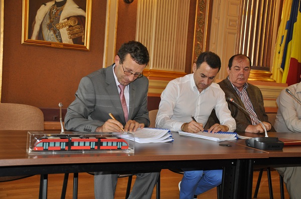 Primăria a semnat contractul pentru cumpărarea de tramvaie noi