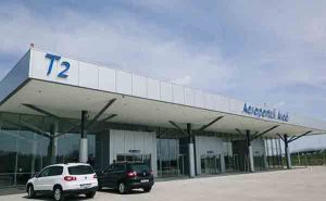 art aeroport Avioanele nu mai pot alimenta la Arad: lipsește kerosenul și benzina de aviație
