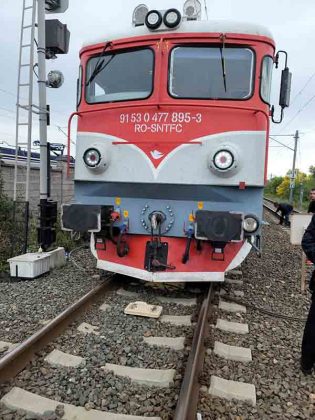 Tragedie în zona CET: persoană a fost lovită de tren