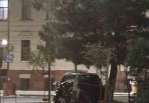 A intrat în sensul giratoriu de la Intim: are 21 de ani și era mort…de beat