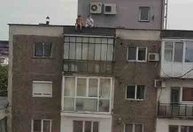 Părinți, vă mai supravegheați copiii? Doi copii stăteau la povești pe un bloc cu 10 etaje