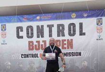 VEZI AICI de ce a primit un polițist arădean medalii