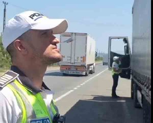 [VIDEO] Atenție, cod roșu: poliția a sancționat șoferii care nu au respectat restricțiile de circulație