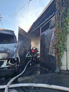 incendiu Incendiu în Micălaca: două persoane au ajuns cu arsuri la spital