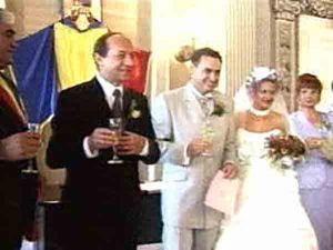 basescu nas la falca Eveniment pe bani publici pentru nașul lui Falcă și foști demnitari PDL-iști