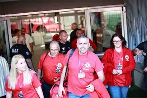 samy Omul potrivit la locul potrivit: dr. Samuel Dragoș a ajutat un spectator căruia i s-a făcut rău la stadionul UTA