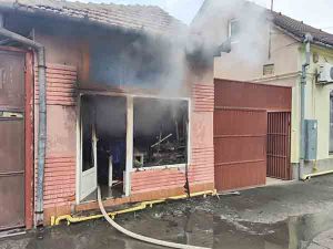 incendiu gradiste Incendiu în Grădiște: a luat foc un magazin second-hand